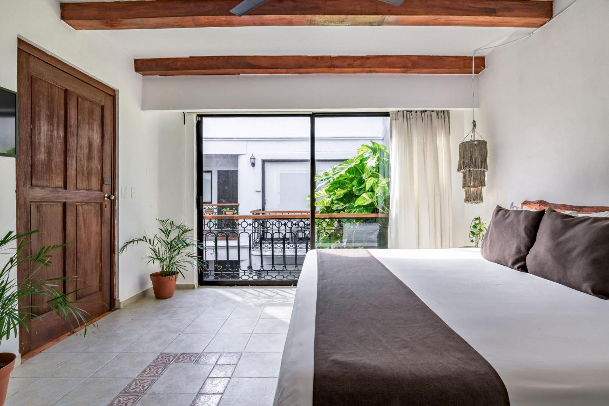 Hotel Banana Boutique & Spa - 5Th Av Плая-дель-Кармен Экстерьер фото